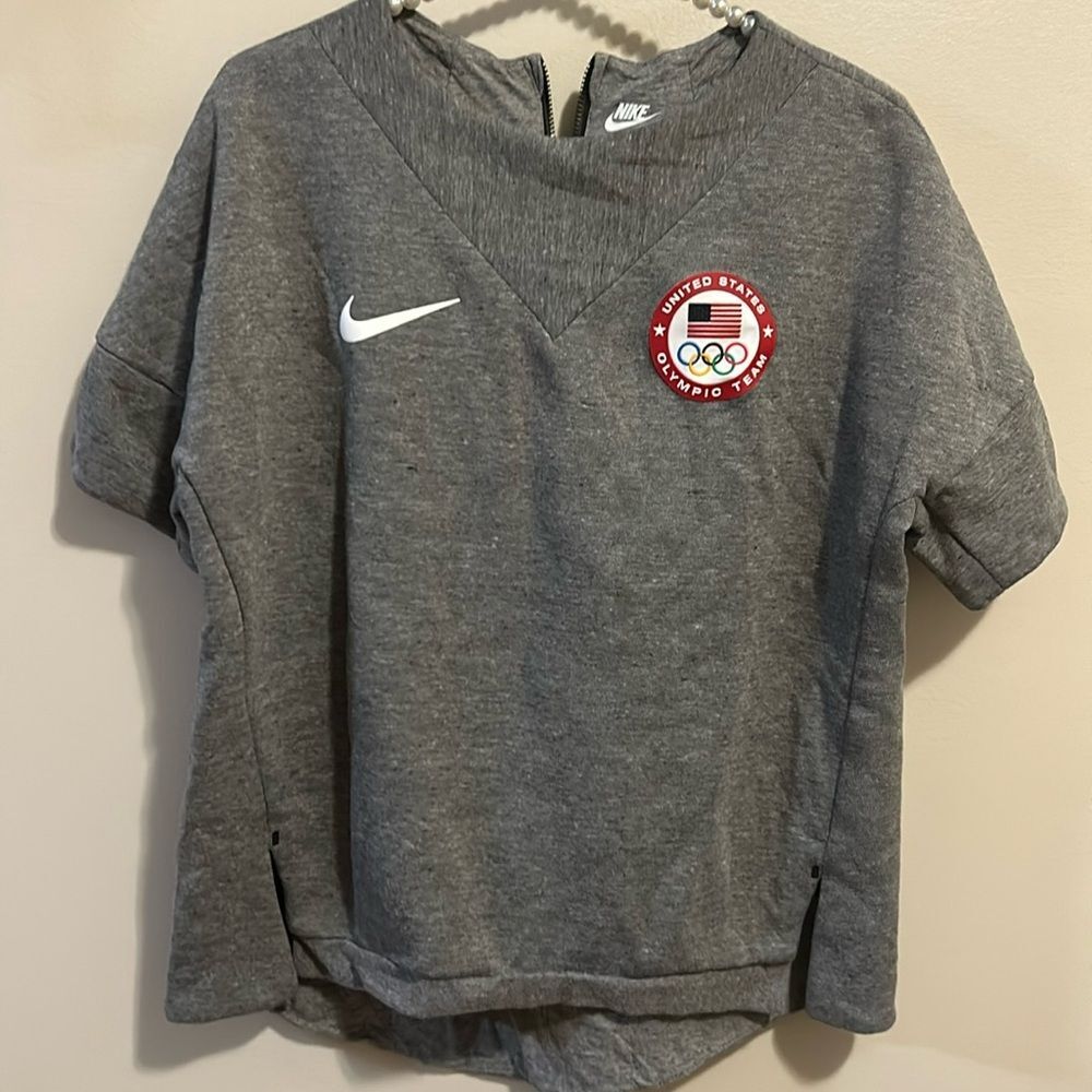 Nike Womens Team USA Olympic Tech Fleece Short Sleeve Sweatshirt M Gray Zip Back